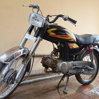 pak hero 70 bike