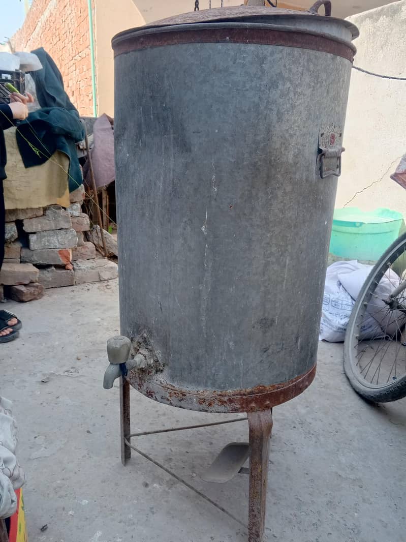 پانی والا ڈرم 0