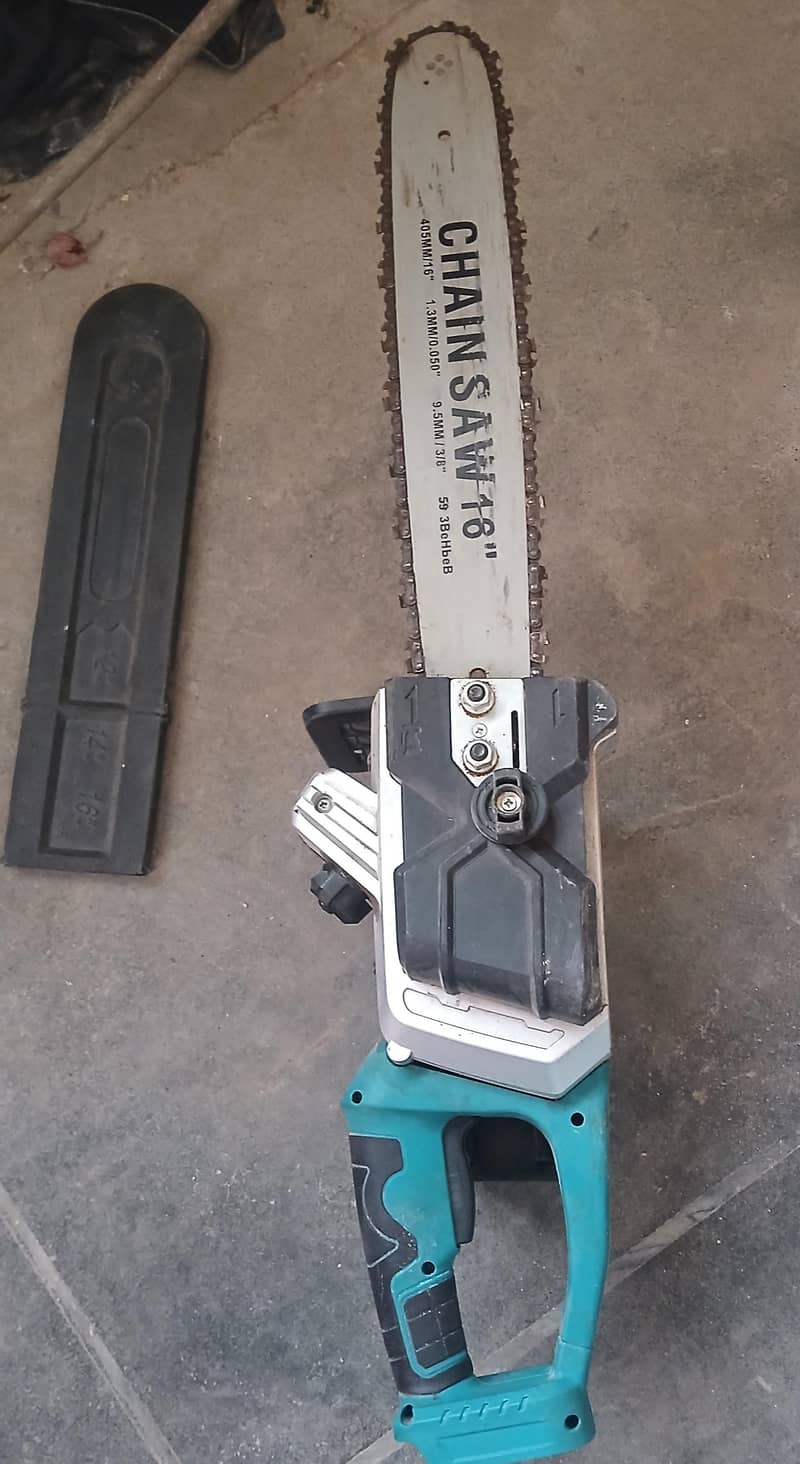 chainsaw cordless 1