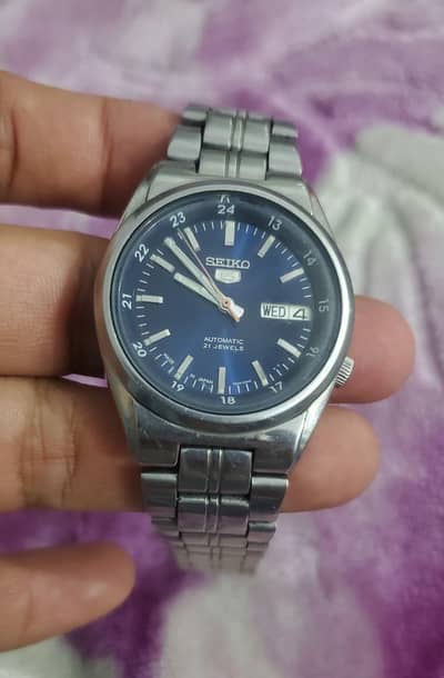seiko 5 automatic navy blue dial