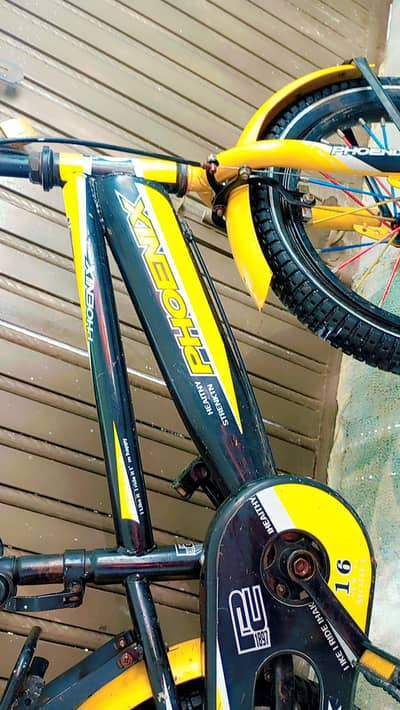 phoenix 16inch kid bicycle . Gent model . excellent condition