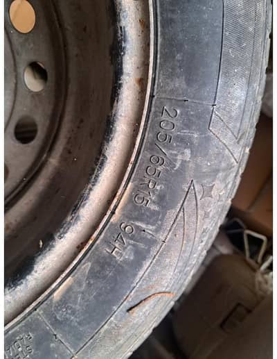 205/65R15 94H