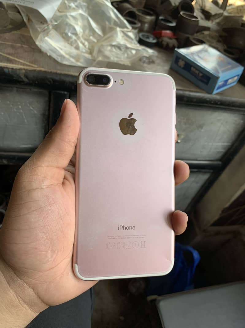 iPhone 7 Plus 4