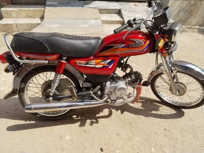 2025 modal he Bhai achi Galat me bike he