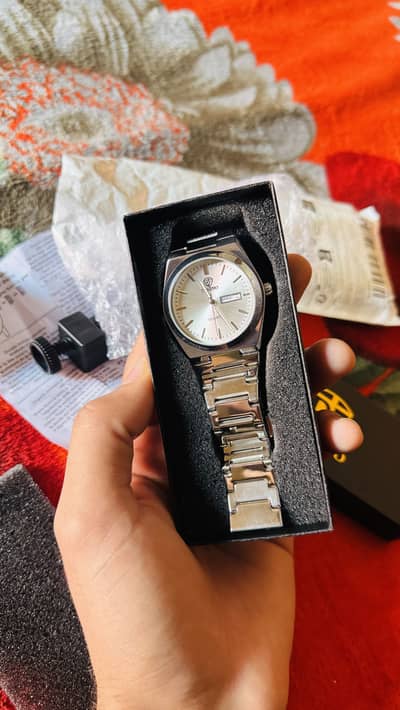 DEARNO Quartz Watch – Imported from South Korea
