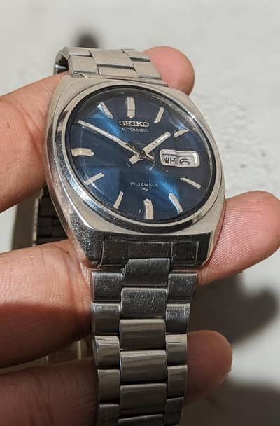Vintage Seiko Automatic 17 Jewels - Deep Blue Dial