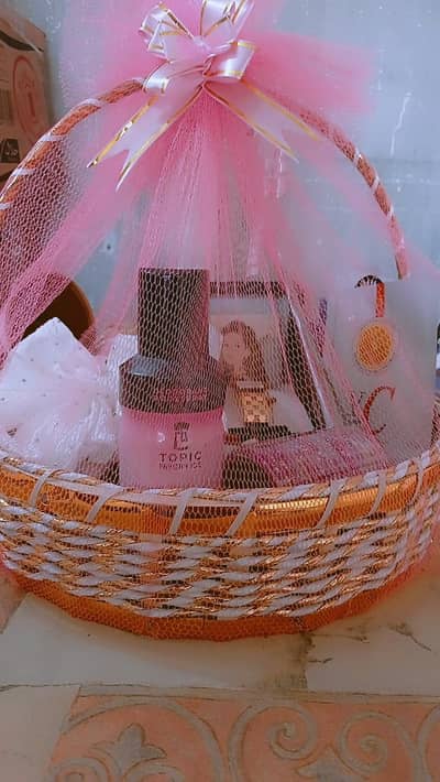 Customised Baskets and Bouquets