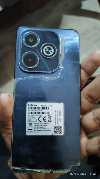 Infinix 40i 4+4 gb and storage 128 gb