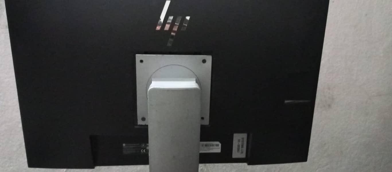 HP E233 Border Less 3