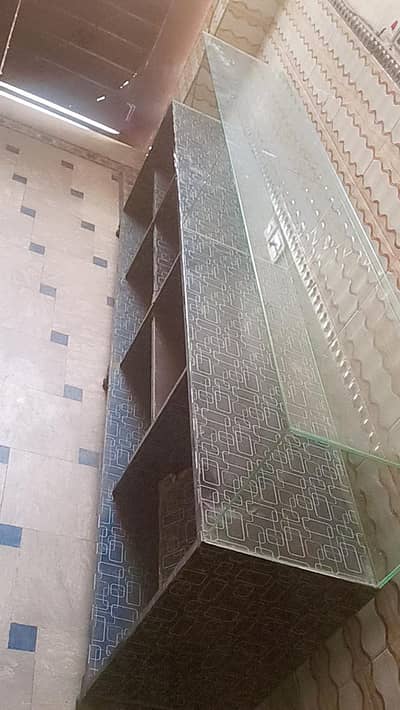 Mirror Rack And Counter