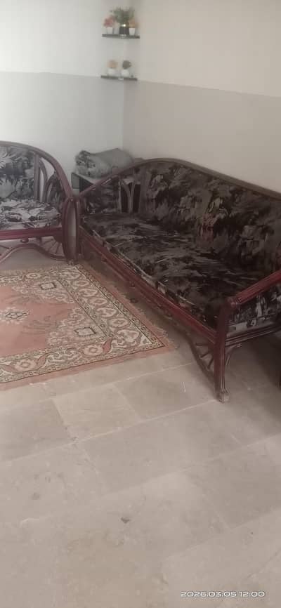 5 seater sofa bht munasib qeemat pr