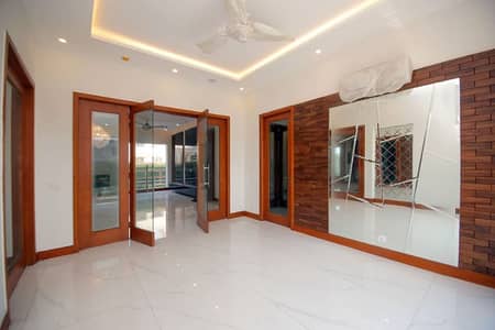 1 Kanal Brand New Luxury Villa for Sale DHA Phase 8 Lahore Location: DHA Phase 8, Lahore Demand: PKR 14.5 Crore