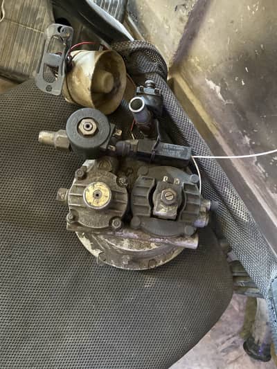 Civic cng or lpg cylinder