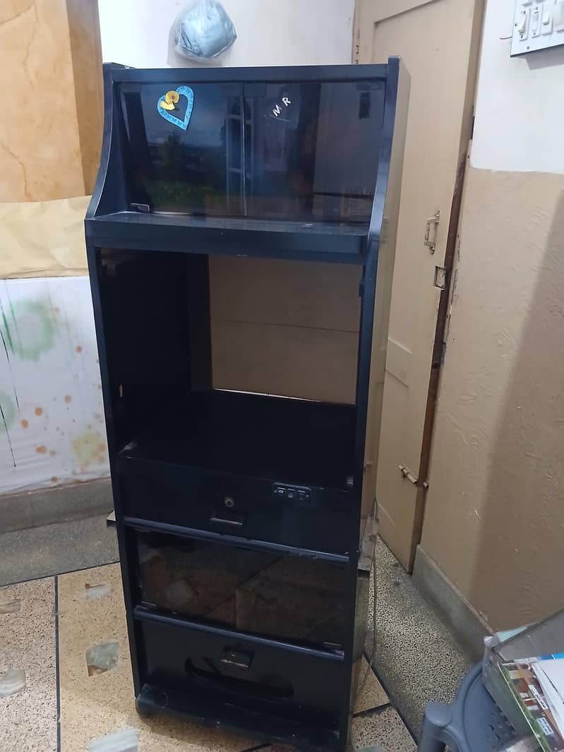 TV Tarli + Computer Table 3