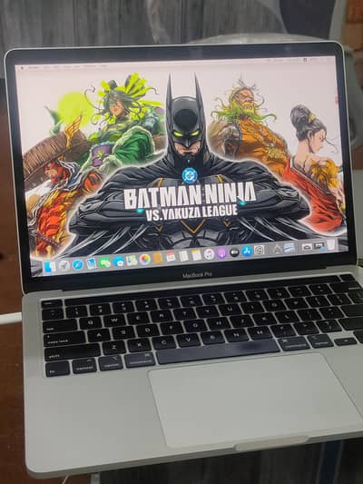 MacBook pro core i5 16gb ram 512 SSD 13inch 2020