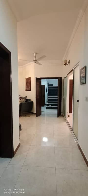 4 bed house available for rent