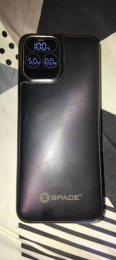 space original power Bank please read full message olx