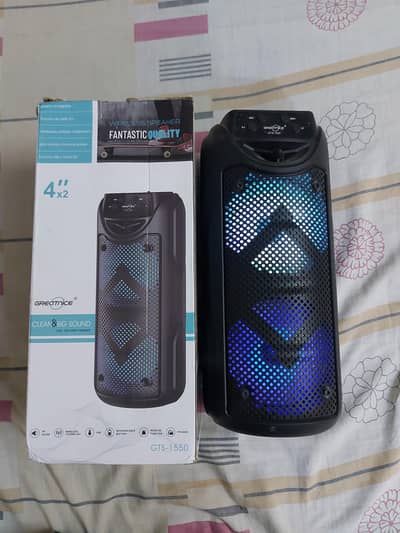 4 inches Dual Drivers Bluetooth Speaker 10watt each speaker