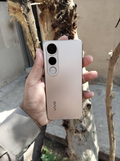 Vivo V50 Lite 5G exchange only with iphone