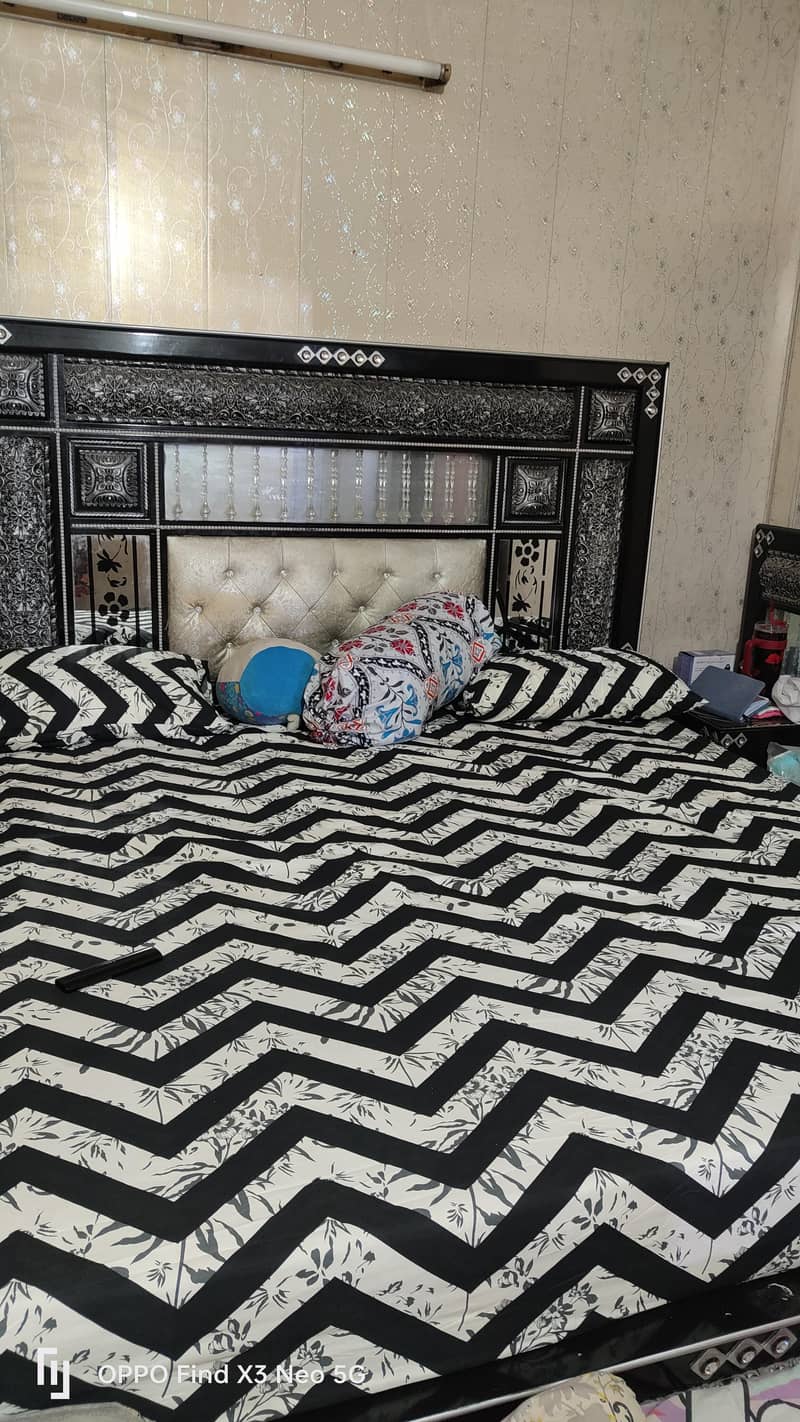 Solid Deco/Wooden King Size Bed Set 0