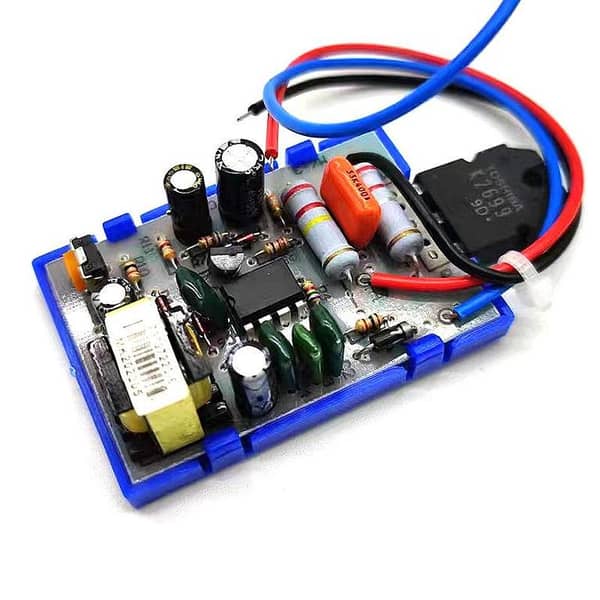 1x pcs  Universal Voltage Regulator 3lines Power Supply Module