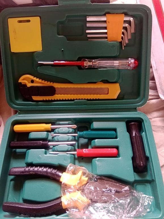14-in-1 Portable Hand Tool Kit: Multi-Purpose Home Repair Set with Screwdrivers, Utility Knife, Hex Keys & More in a Compact Case