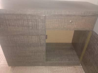 iron table available for sale in good condition