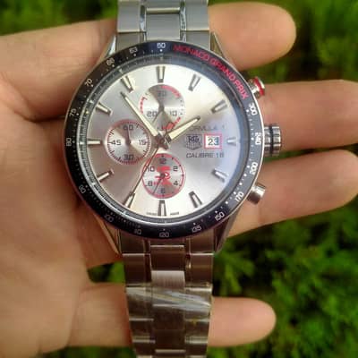 automatic watches and quartz movement watches are available