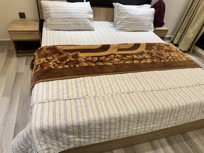 Bed set with side table and dresser