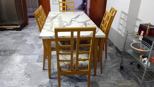 6 persons dinning table set from Habitt
