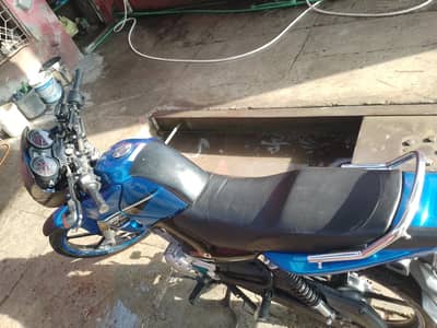 Yamaha YBR is avaiy for sale in very good condition