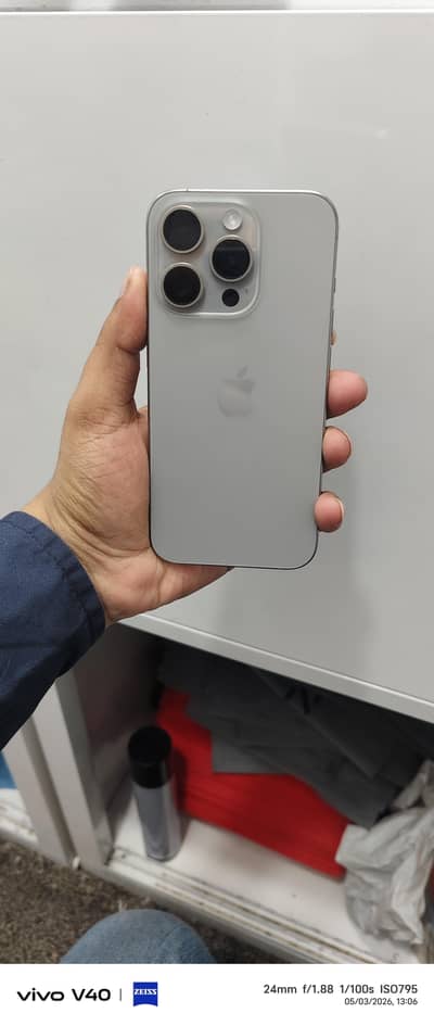 iphone 15pro factory unlock  128gb