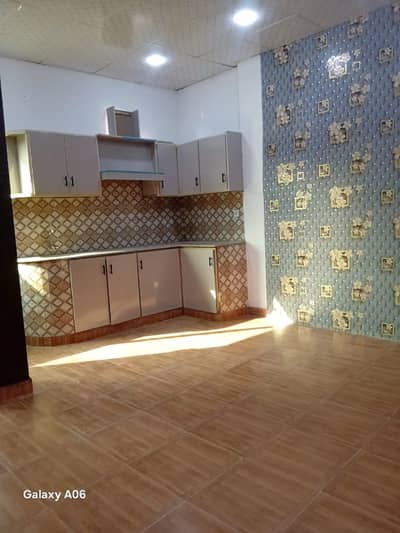 5 Marla Corner Building for Sale in Township