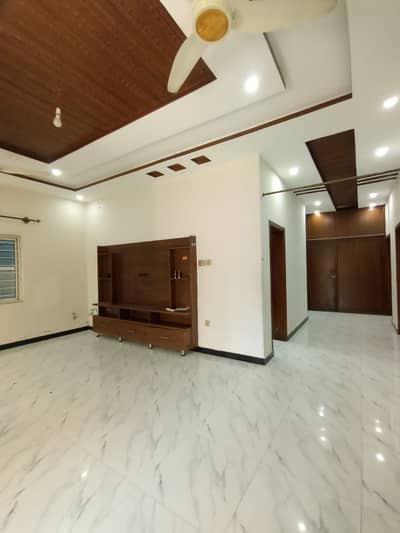 Ground portion available for rent in media town