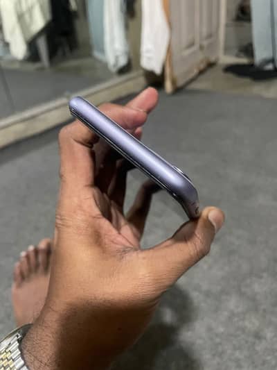 iPhone 11 64 gb approved 10/10