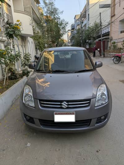 Suzuki Swift DLX 1.3 Navigation