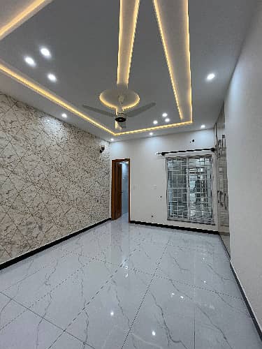 7 Marla House For Rent Brand New Condition