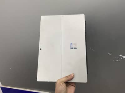 Surface Pro 4 Core i5 Generation 6th 8GB Ram 256GB SSD TOUCH Screen