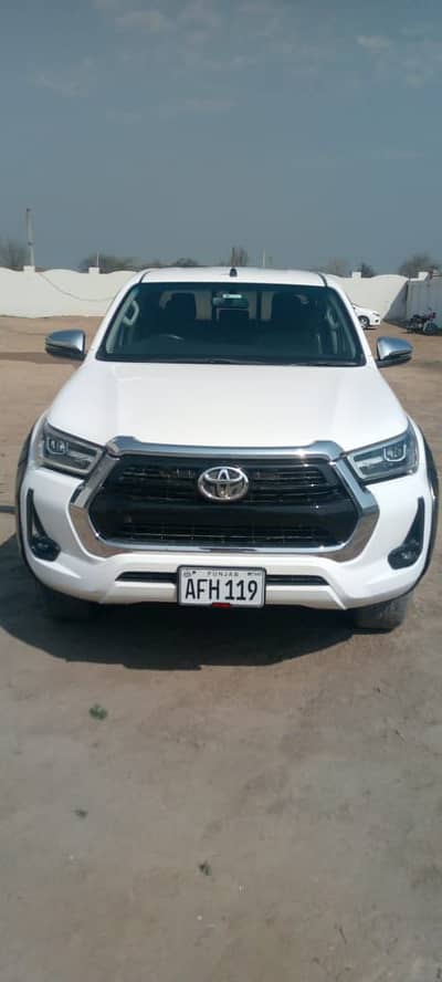 Toyota hilux revo V 2021