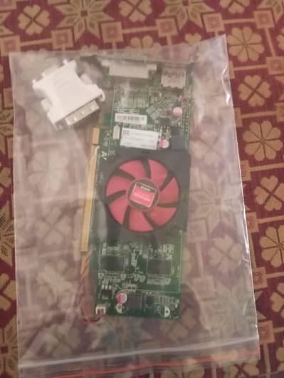 AMD RAEDOM 7470HD 1gb gpu in red colour like new read bio