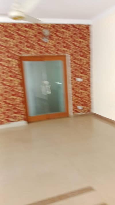 2 Kanal Beautiful House for Rent in Model Town