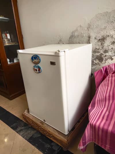 Mini Fridge | Haier | Freezer
