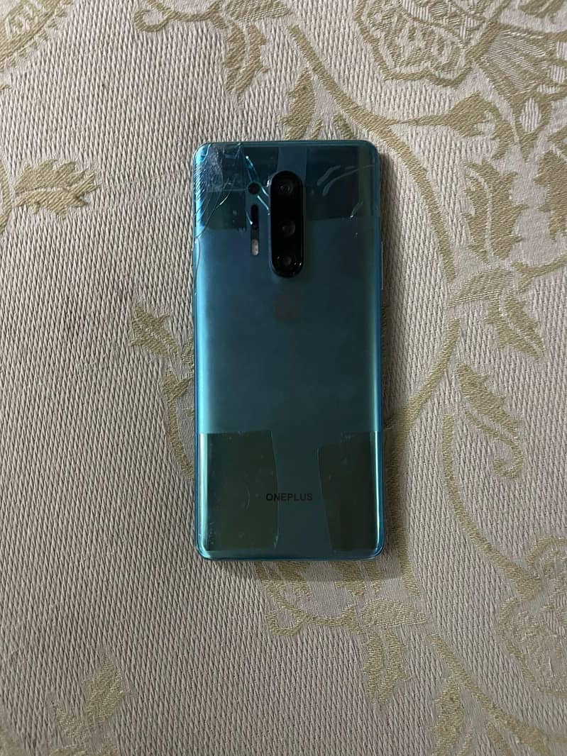 ONE PLUS 8 PRO 1