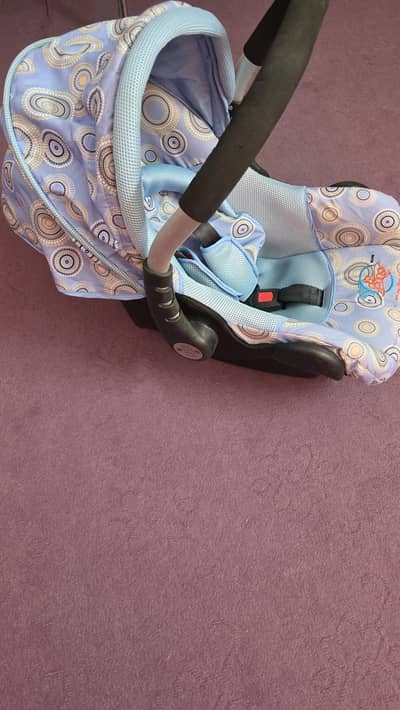 car seat in very very good condition