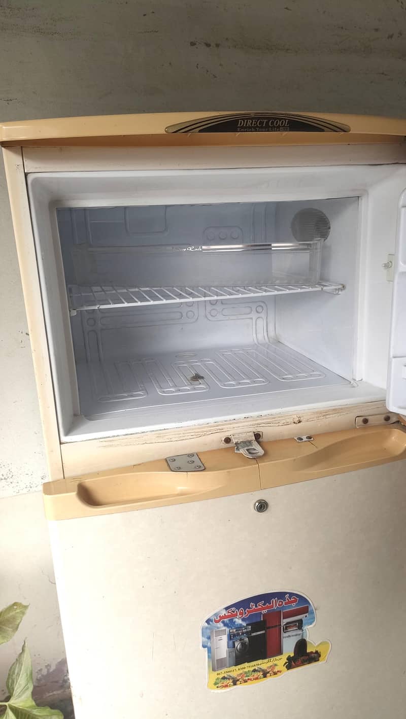 WAVES (refrigerator) 6