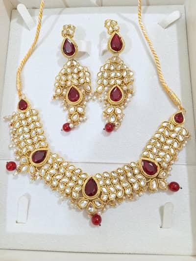 Kundan Jewellery Set / Unused