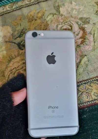 iphone 6 plas 128 GB with box my WhatsApp number 0347/72/98/721