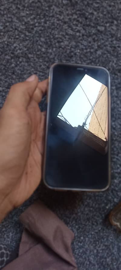 iPhone 11 128gb ALL OKAY exchange possible