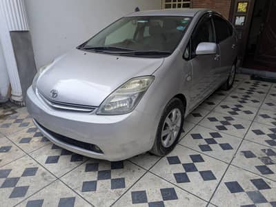Geniune Condition Toyota Prius 2007 even Bumpers are Genuine