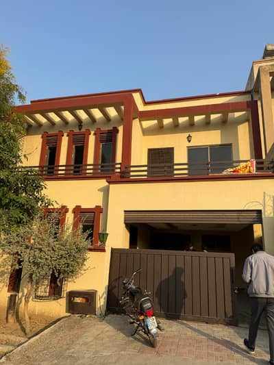 Usman Block 7 Marla House